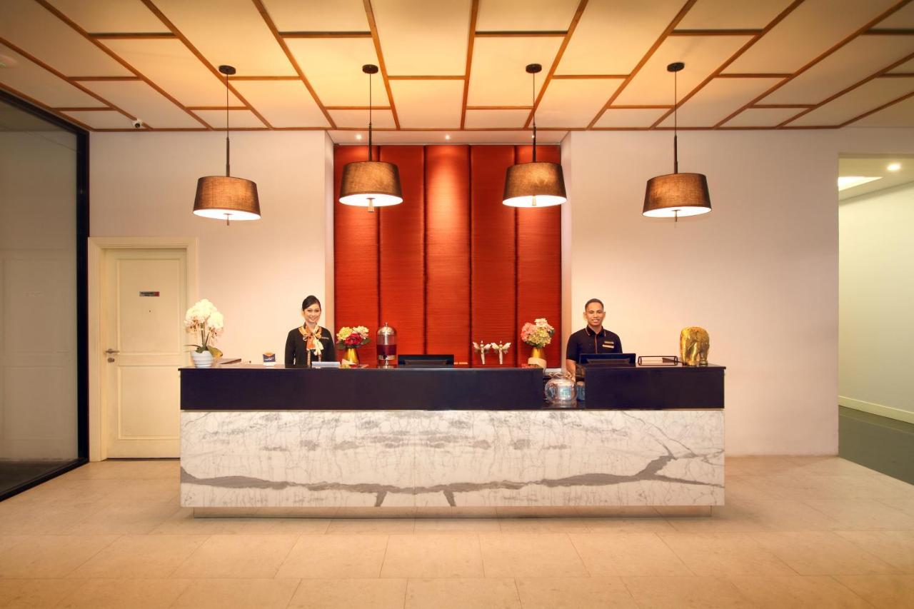Helios Hotel Bone Watampone Exterior foto